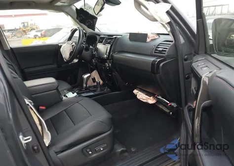 2024 Toyota 4Runner Trd Pro z USA, uszkodzony, nr VIN JTELU5JR6R6270156